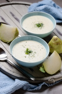 Kohlrabicremesuppe mit Petersilie 